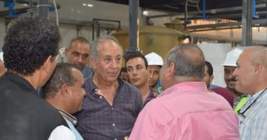 صور.. محافظ البحر الأحمر يتفقد محطة تحلية مياه البحر بالشلاتين