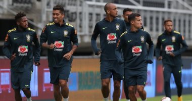 فيديو.. كوتينيو يهين لاعب أتلتيكو مدريد فى تدريبات المنتخب البرازيلى 