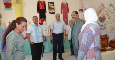 معرض اقتصادى منزلى فى الملتقى الإبداعى الثالث لكيات التربية النوعية بأسيوط