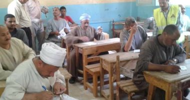 10458دارسا ودارسة يؤدون امتحانات محو الأمية بسوهاج