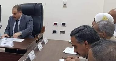 سكرتير عام الوادي الجديد يناقش توصيات مؤتمر الشباب وآليات تفعيلها