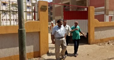رئيس مدينة الباجور يحيل طبيبة وممرضة بالوحدة الصحية فى أسطنها للتحقيق