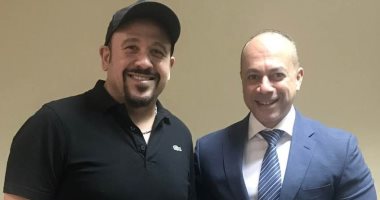 تامر مرسى يتعاقد مع هشام عباس للانضمام لشبكة قنوات الحياة