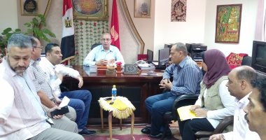 صور.. محافظ السويس يلتقى مجلس إدارة ولاعبى منتخب السويس ويطالبهم بالعودة للممتاز