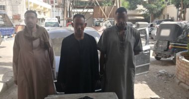 مباحث سوهاج تحرر عاملا اختطفه أشخاص تحت تهديد السلاح لخلافات مالية.. صور