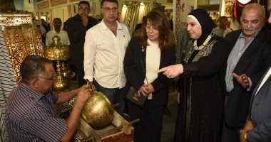 وزيرة التضامن تتفقد معرض "تراثنا".. وتؤكد: الدولة مهتمة بالمشروعات الصغيرة
