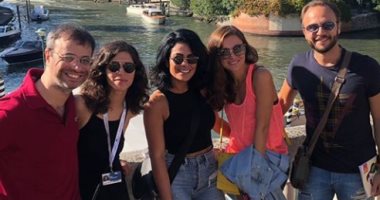 شاهد.. صبا مبارك من فينيسيا مع مكسيم خليل وزوجته سوسن أرشيد