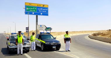 انتشار خدمات المرور لمنع صعود سائقى النقل للدائرى وتوجيههم إلى اﻹقليمى