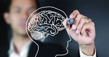 أصحاب الجسم على شكل "تفاحة" أكثر عرضة للإصابة بالتهاب الدماغ