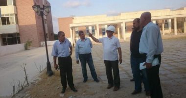 رئيس جامعة العريش يتفقد الإنشاءات الجديدة