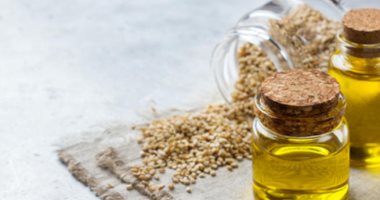 دلع جسمك بزيت السمسم وحافظ على بشرتك من التجاعيد