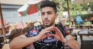 صور.. ظهير الأهلى يوضح كيف تغلب على قصر القامة وحقيقة ظلم كوبر