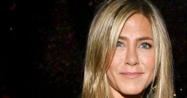 صور.. هذا ما فعلته جينيفر انيستون قبل حفل جوائز Emmy