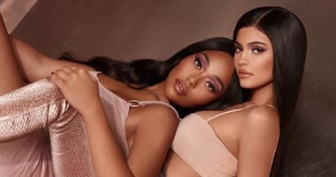 كيلى جينر تكشف عن موعد إطلاق خط مستحضرات "Kylie X Jordyn"  