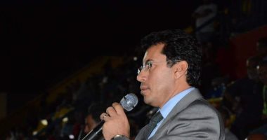 وزير الرياضة يحضر تدريب منتخب اليد لتحفيزهم قبل السفر لبطولة العالم