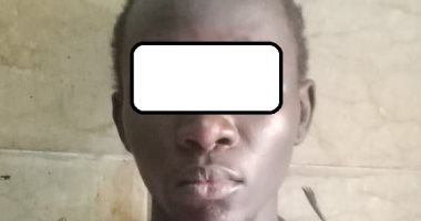 ضبط شاب أفريقى عقب خطفه هاتف محمول من شيف بالمعادى