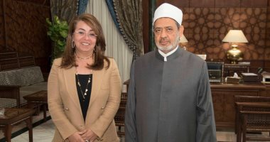 وزيرة التضامن تعد برنامج تدريبى للمقبلين على الزواج