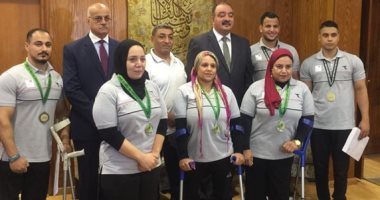 صور ..الداخلية تكرم لاعبى نادى اتحاد الشرطة الرياضى فى رفع الأثقال للمعاقين