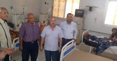 صور.. مستشفى منيا القمح يغير أسرة مرضى الغسيل الكلوى