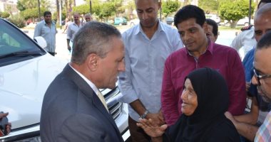 محافظ الإسماعيلية: خدمة المواطنين أولى أولويات العمل التنفيذى