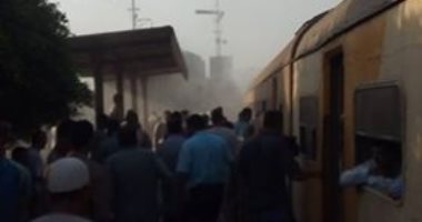 السيطرة على حريق محدود بقطار ركاب بمركز أشمون بدون إصابات 