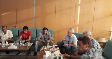 صور ..جهاز المنتخب فى مباراة الإسماعيلى و الطلائع