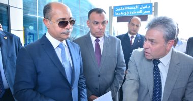 صور.. وزير الطيران يتابع خطة التطوير العاجلة لمبانى ومنشآت مطار القاهرة