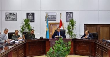 وزير الآثار يناقش آخر مستجدات أعمال افتتاح 3 قاعات بمتحف الحضارة