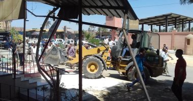 صور.. تحرير 428 محضرًا فى حملة مرافق مكبرة بمدينة جهينة بسوهاج