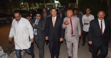 صور.. محافظ بنى سويف يفاجئ الطاقم الطبى بطوارئ واستقبال المستشفى العام