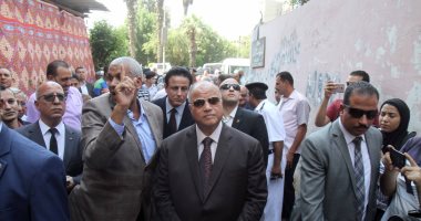 نائب محافظ القاهرة يقود حملة لإزالة عقارين على أراضى زراعية بدار السلام