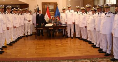 السيسى يوجه باستمرار تنفيذ الخطط الأمنية والضربات الاستباقية للإرهاب والجريمة