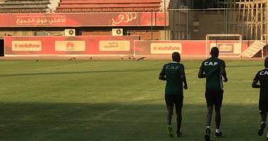 شاهد بكاري جاساما يتدرب فى التتش قبل إدارة مواجهة الأهلي وحوريا الغيني
