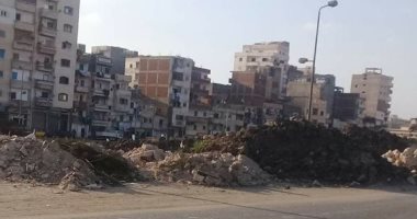 قارئ يطالب برفع مخلفات ردم قناة المحمودية بالإسكندرية