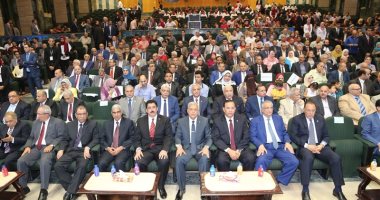 صور .. محافظا المنوفية والقليوبية يشاركان فى حفل تكريم رئيس جامعة المنوفية بمناسبة انتهاء فترة رئاسته للجامعة