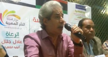 محمد بدوى: قصيدة النثر وجودها ضرورة لكنها أصبحت إشكالية