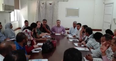وكيل صحة الأقصر يبحث أوضاع 901 مريض يجرون غسيل كلوي بـ8 وحدات بالمحافظة