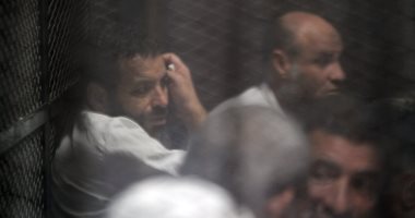 جنايات المنيا تقضى بالسجن سنتين مع الشغل لـ 22 متهما بـ"أحداث عنف العدوة"