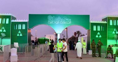 شاهد.. السعودية تتزين فى عيدها الوطنى باللون الأخضر