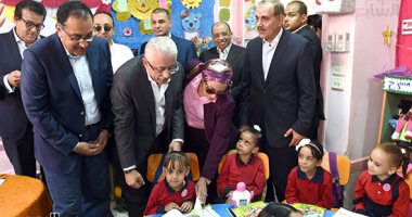 فيديو.. رئيس الوزراء يتفقد المدرسة الثانوية بأسيوط الجديدة
