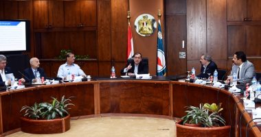 وزير البترول يتابع تنفيذ المشروع القومى لتوصيل غاز المنازل