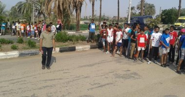 صور.. إدارة شباب الطود بالأقصر تنفذ مهرجان "المشى والجرى" بمشاركة 180 شابا