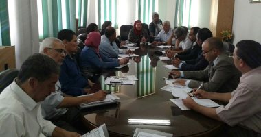 جامعة أسوان تناقش الخطة الشاملة للأنشطة الطلابية