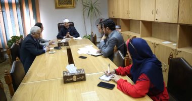 وكيل الأزهر يلتقي وفدًا من وزارة التعليم لبحث تطبيق منظومة "التابلت"