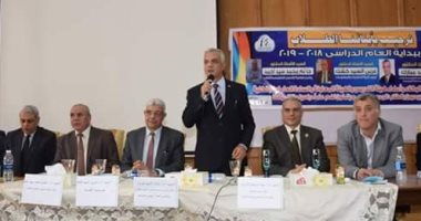 نواب رئيس جامعة المنوفية يستقبلون طلاب الحاسبات والمعلومات الجدد