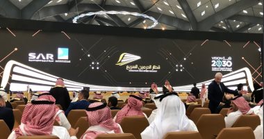 العاهل السعودى يشهد تدشين قطار الحرمين السريع بالمدينة المنورة