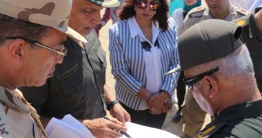 محافظ دمياط ورئيس الهيئة الهندسية يتابعان أعمال الإنشاءات لمشروع مدينة دمياط للأثاث