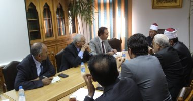 التعليم والأزهر يبحثان النظام الجديد ومنظومة التابلت فى المناهج الدراسية