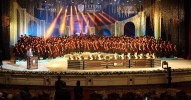 وزير التعليم العالى يشهد حفل تخرج طلاب جامعة المستقبل
