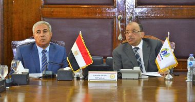 وزير التنمية المحلية يستقبل محافظ أسوان لبحث مشروعات المحافظة
